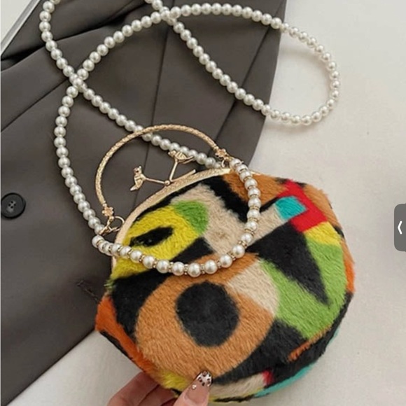 ❤️❤️Crossbody Bag Contrast Color Snap Closure -NWOT BOUTIQUE/Whoohoo Got 2 - Picture 2 of 3